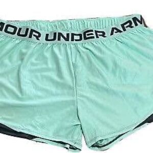 BRAND NEW women under armour play up green horts size M